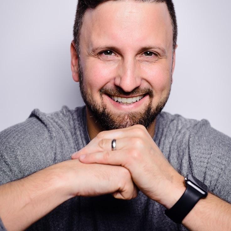 First Officer Alex Smith